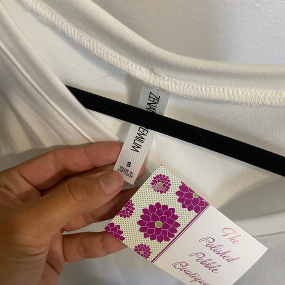 Dress - Picture 3 of 3